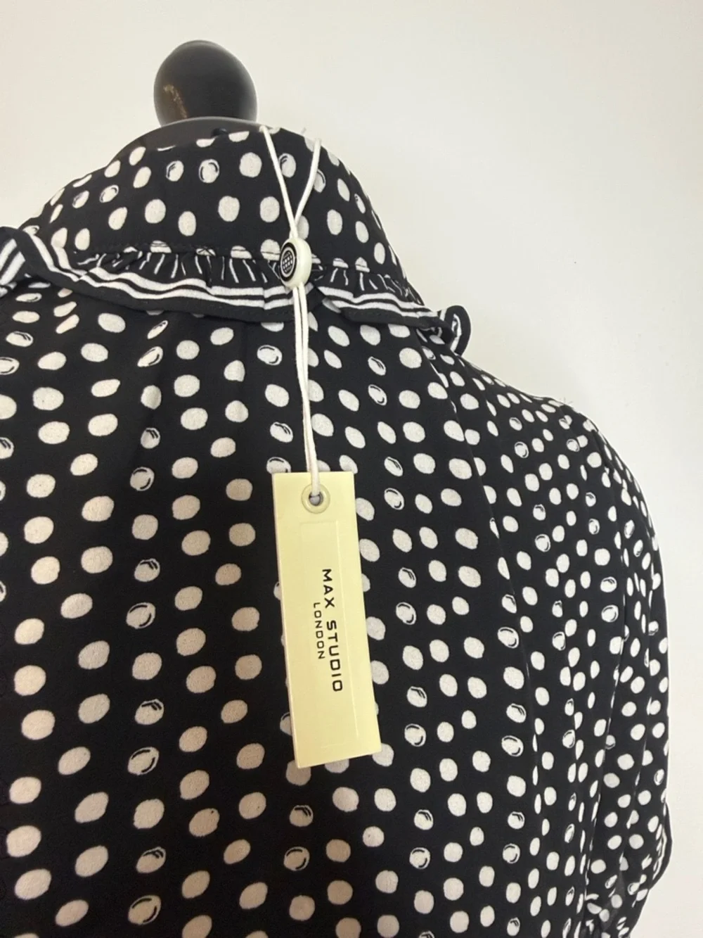 Max Studio London Polka Dot Maxi Dress Tie Waist Feminine Summer XS NWT - Picture 3 of 9